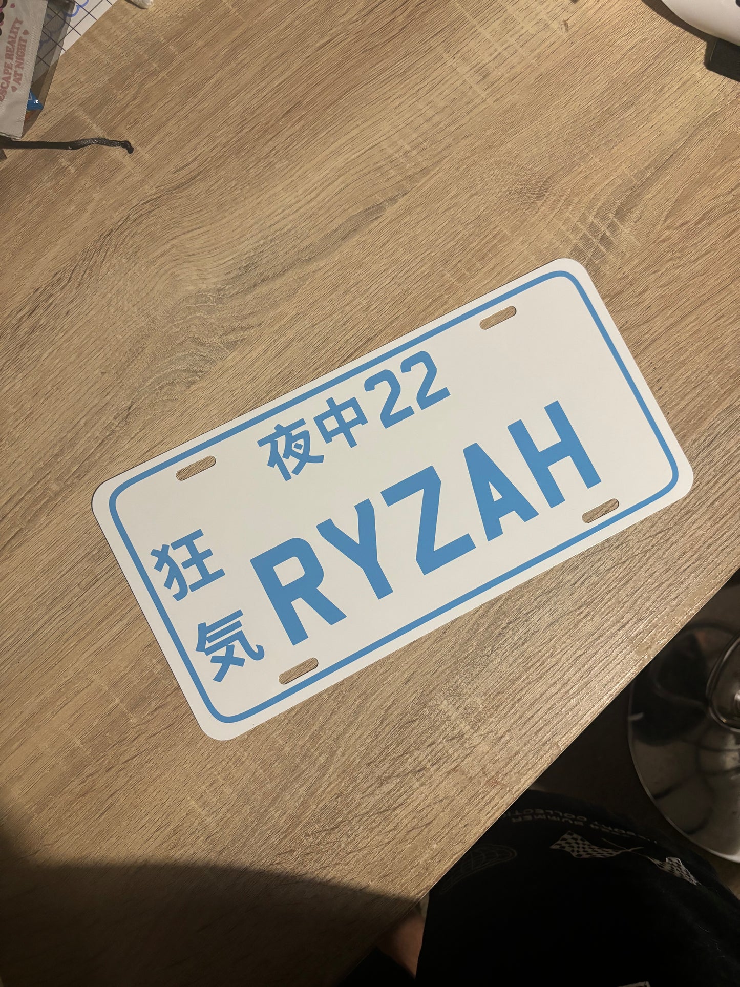 Custom Coloured Show Plates